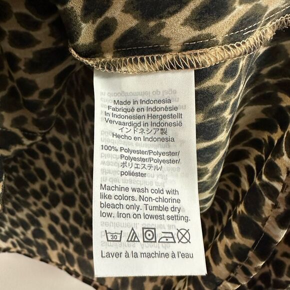 NWT J Crew Animal Print Tie Neck Button Down Blouse Size S - Picture 4 of 4